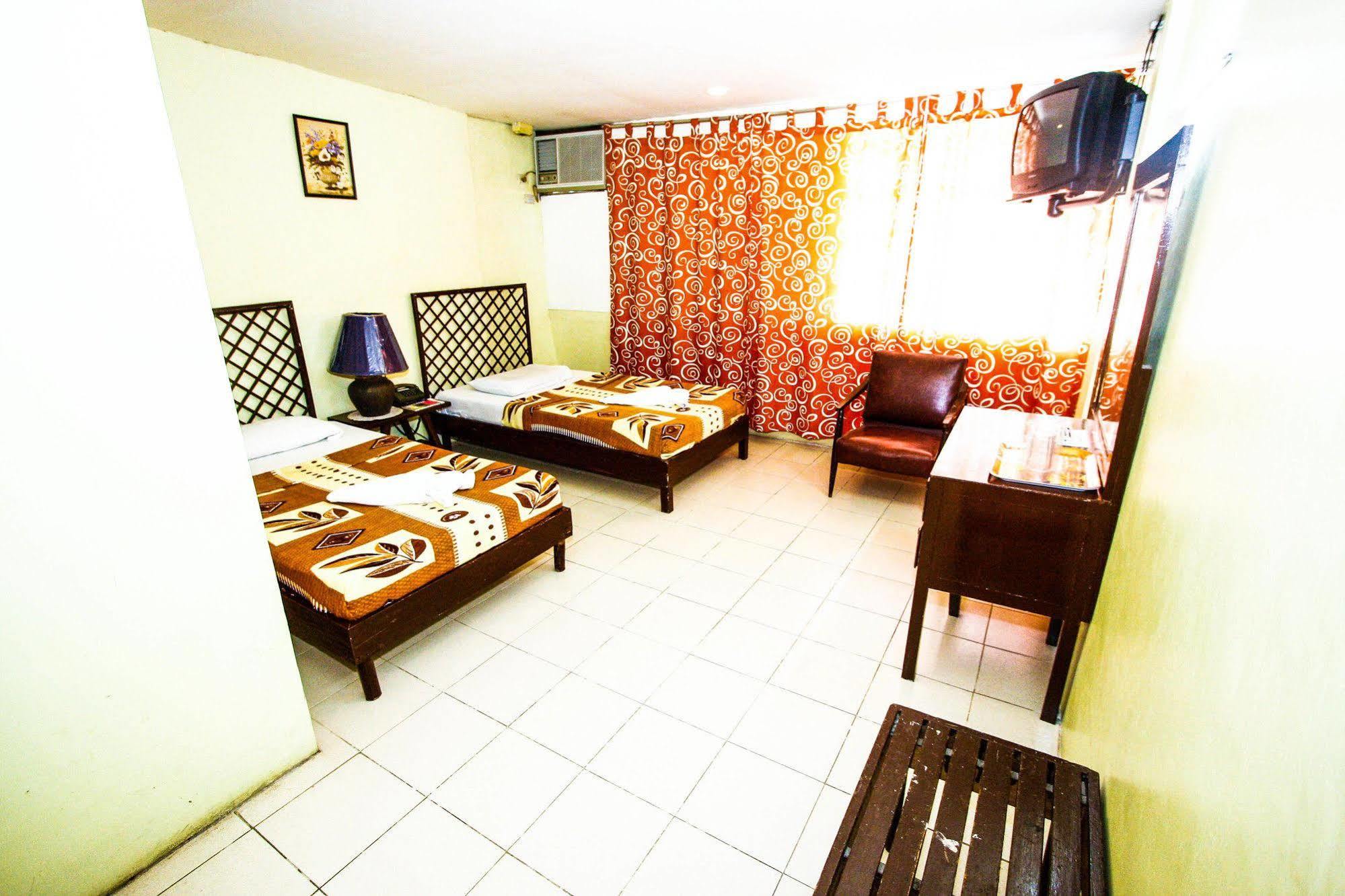 Bohol La Roca Hotel Totolan Ngoại thất bức ảnh